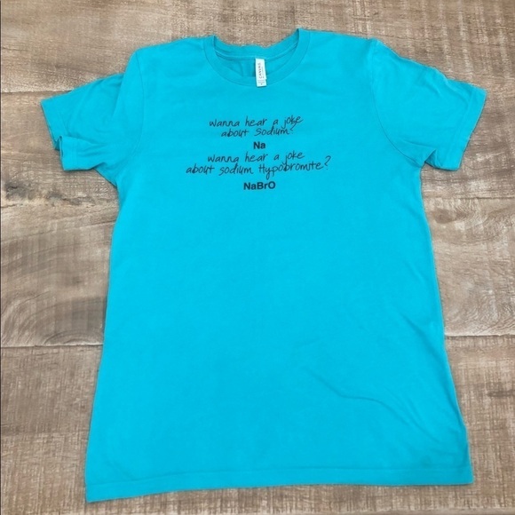 Tops - Science Joke T-Shirt | Size M | NaBrO Periodic Table Humor | Unisex Canvas Tee